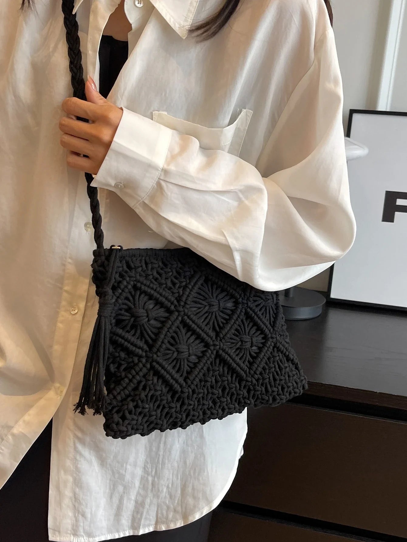 BETY| Vävd crossbodyväska