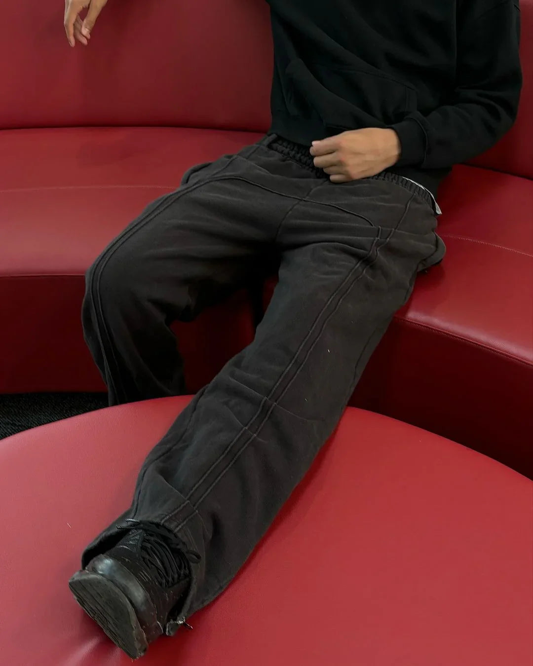 Avslappnade lyxiga joggingbyxor