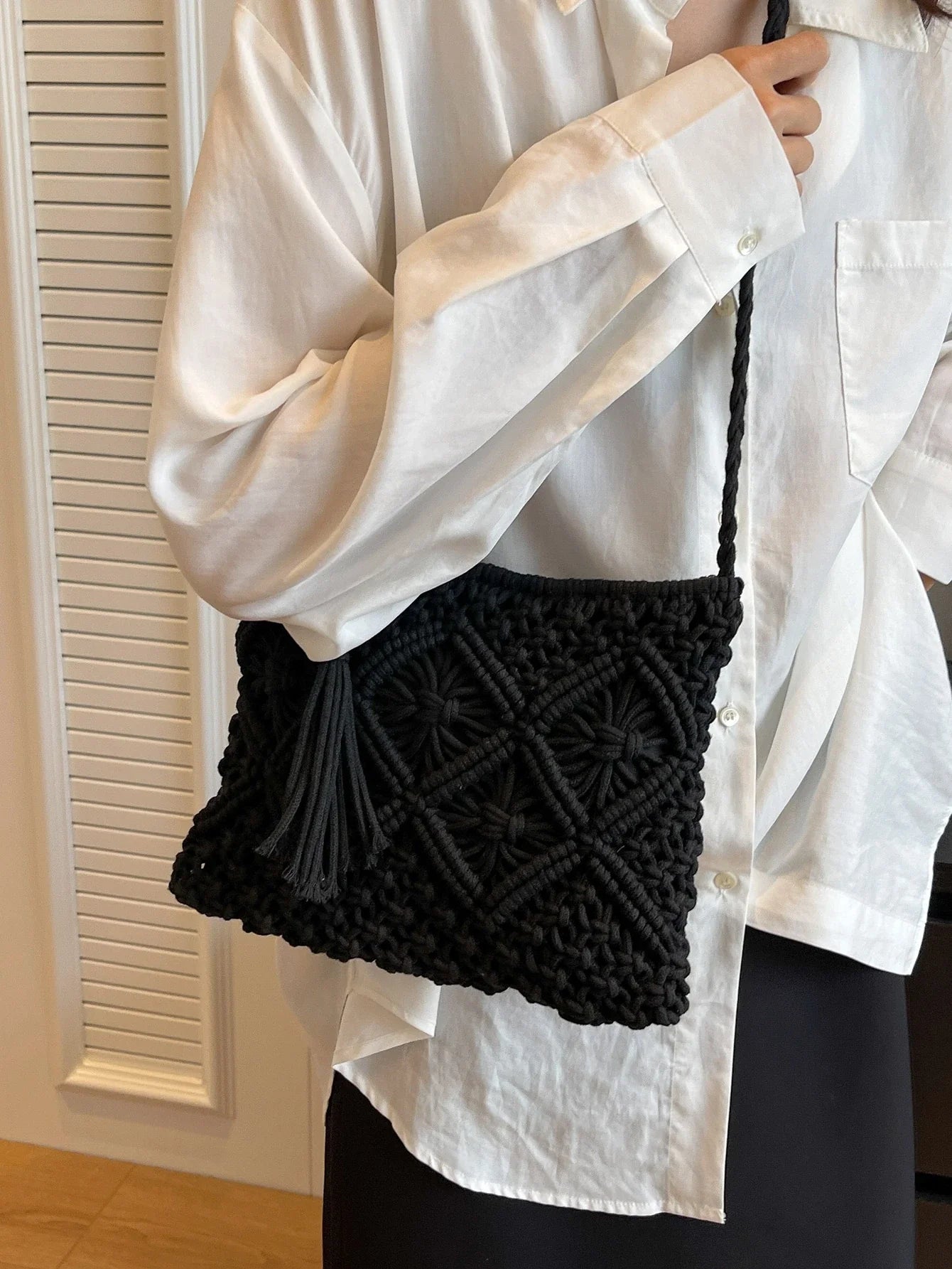 BETY| Vävd crossbodyväska